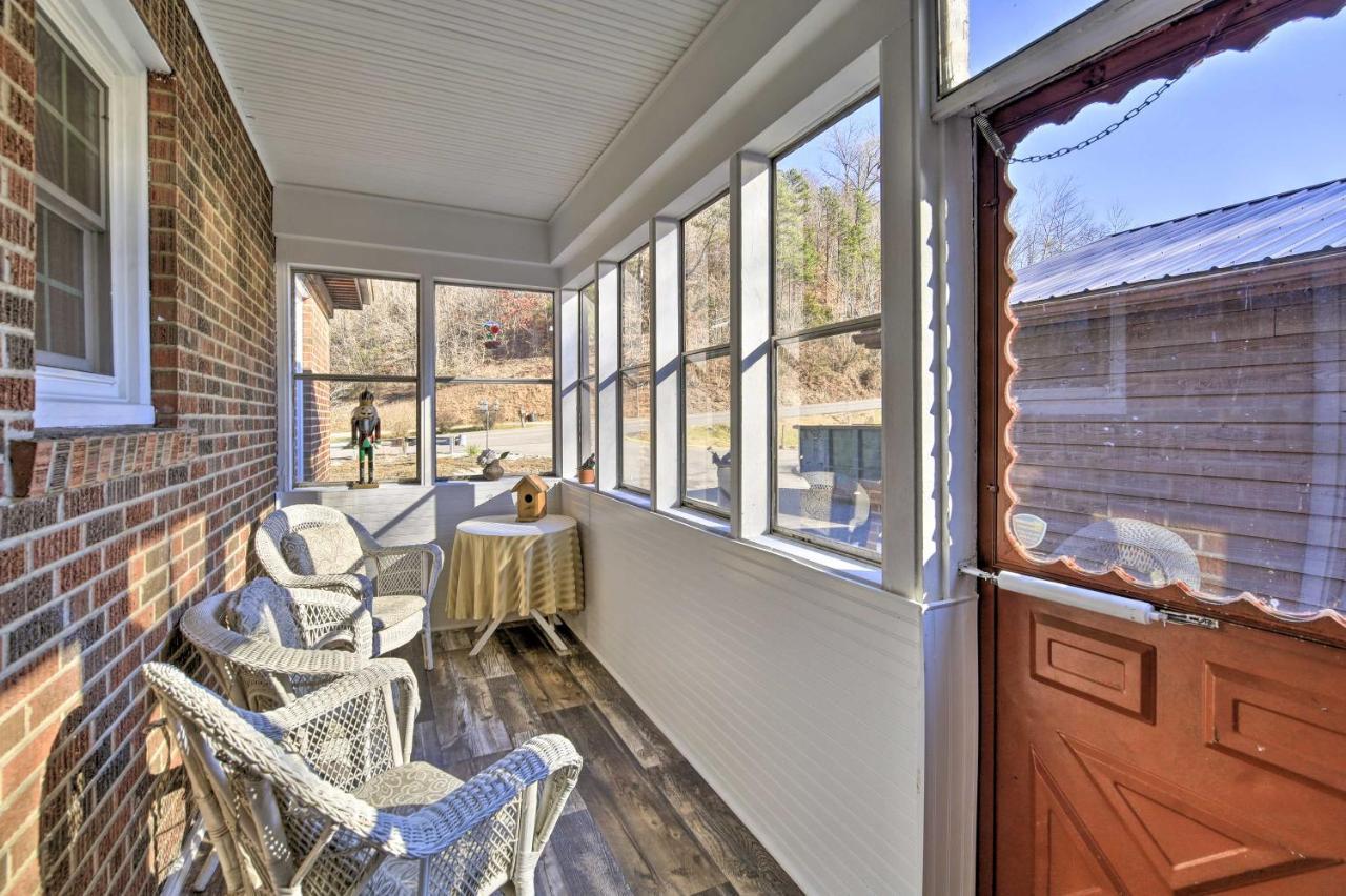 Homeplace With Yard - 10 Mi To Jenny Wiley! Paintsville Екстер'єр фото